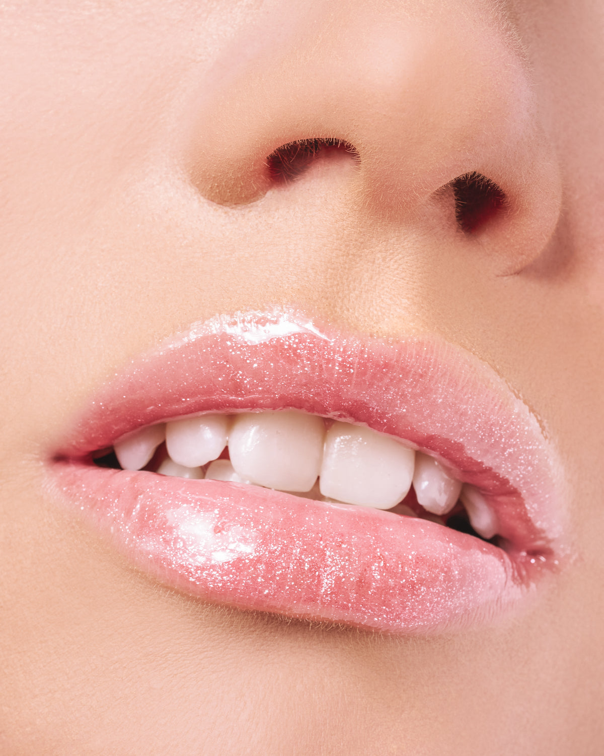 LipAddict #208 Razzle Dazzle sparkling pink with intense shimmer shade